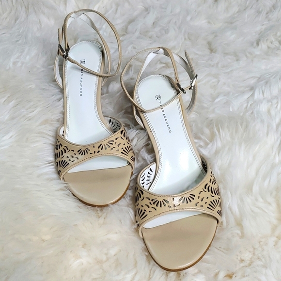 New Tibao Aucheho cut out sandals - Picture 2 of 9